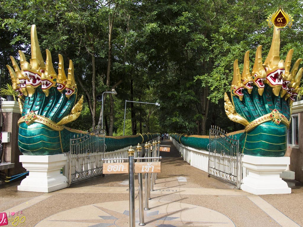 9Candle-เก้างาม-10-สถานที่-ขอพรสิ่งศักดิ์-วัดป่าคำชะโนด-จ.อุดรธานี