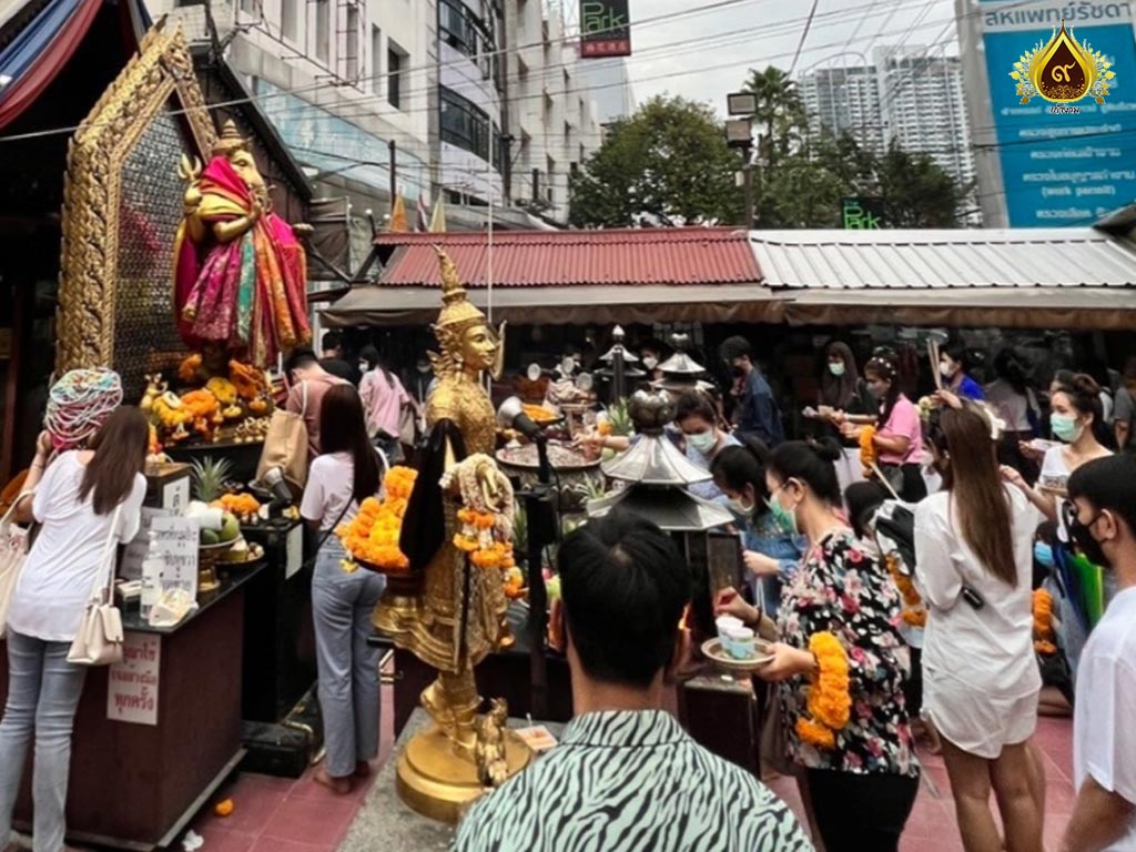 9Candle-เก้างาม-10-สถานที่-ขอพรสิ่งศักดิ์-เทวาลัยพระพิฆเนศ-ห้วยขวาง