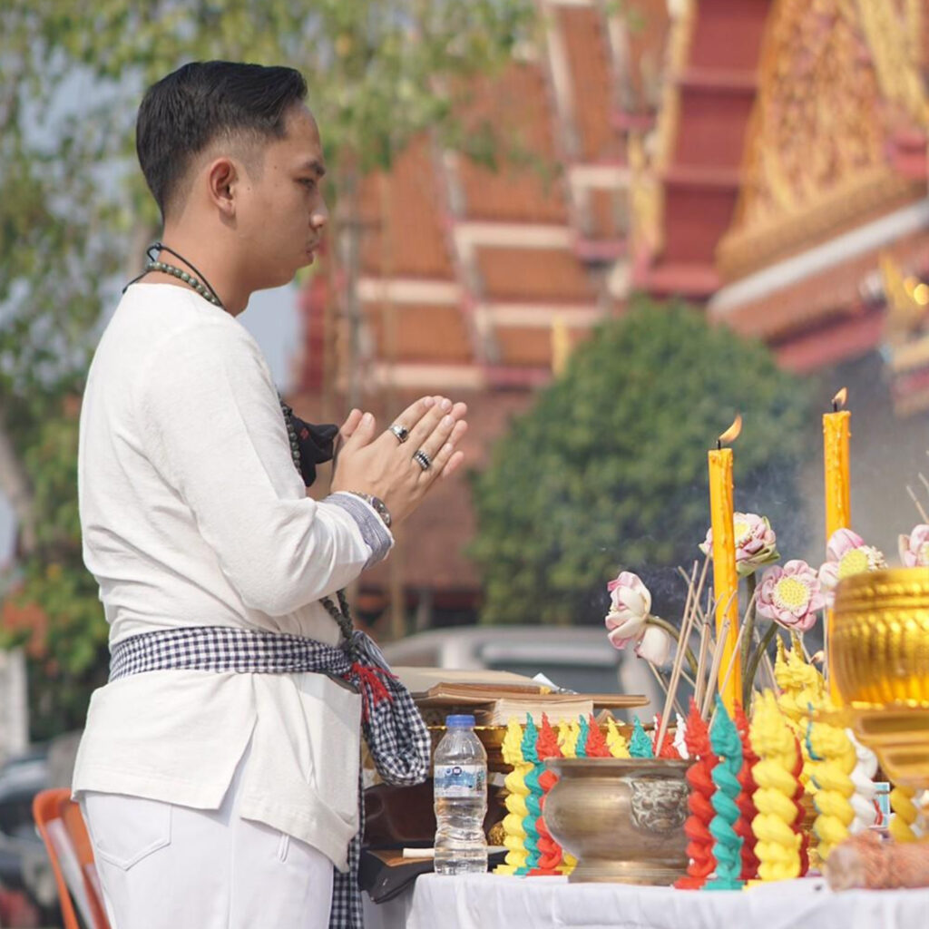 9Candle-เก้างาม-เทียนพญานาค-บวงสรวง-ทำพิธี